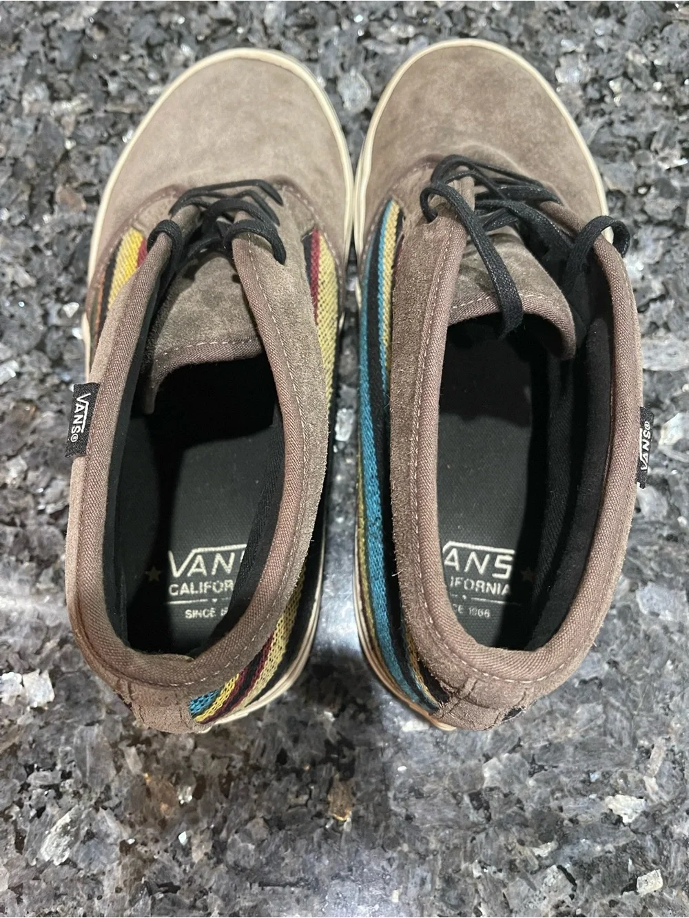 Vans Guate Stripe Gray Suede Chukka Boots with Multicolor Stripes Fall 2012 Sz 9